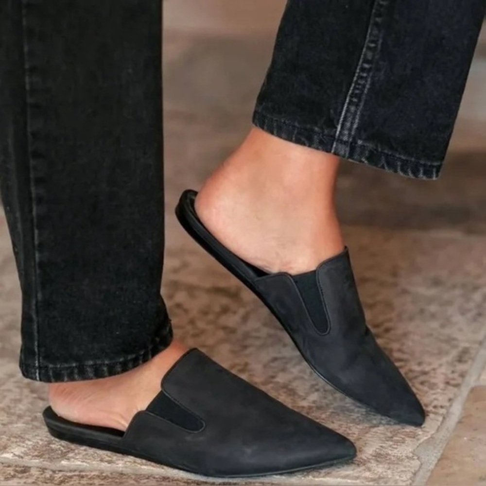 Jenni kayne black oiled leather flat mules